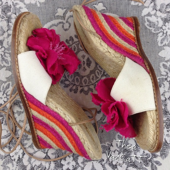 KATE SPADE - Juliette Flower Espadrille Wedges !<3 - Picture 3 of 8